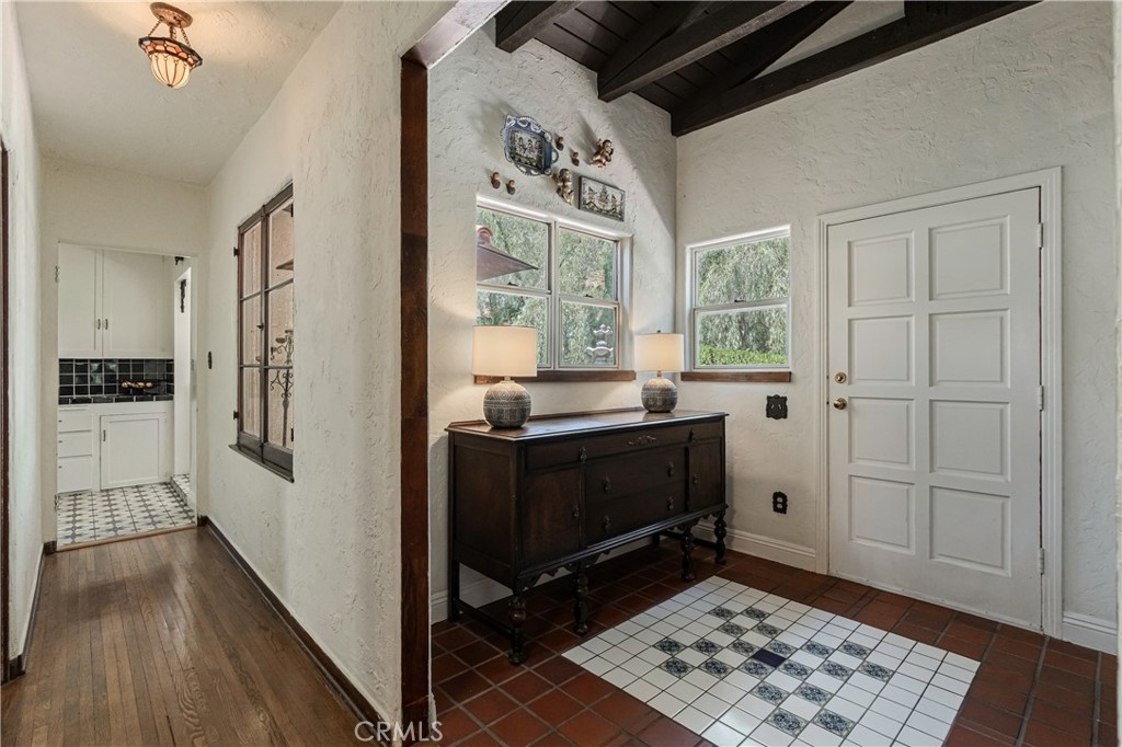 29431 Pierce Avenue Property Photo 4