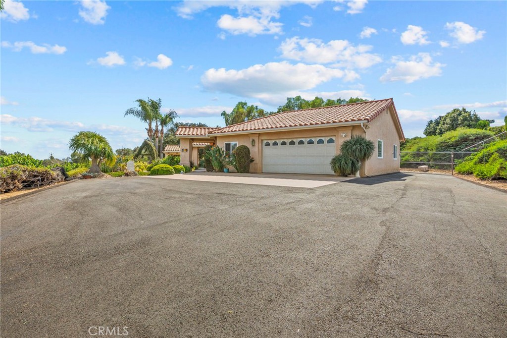 349 Puerta De Lomas Property Photo 3