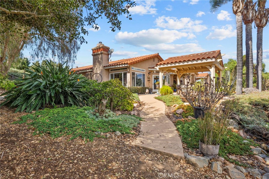 349 Puerta De Lomas Property Photo 4