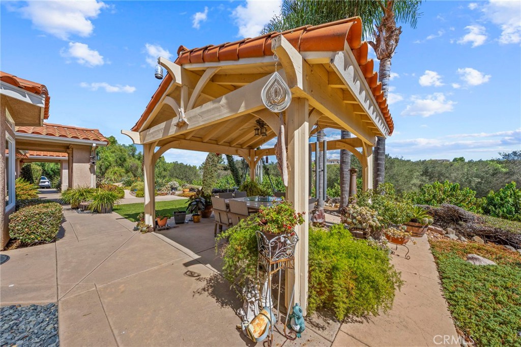 349 Puerta De Lomas Property Photo 38