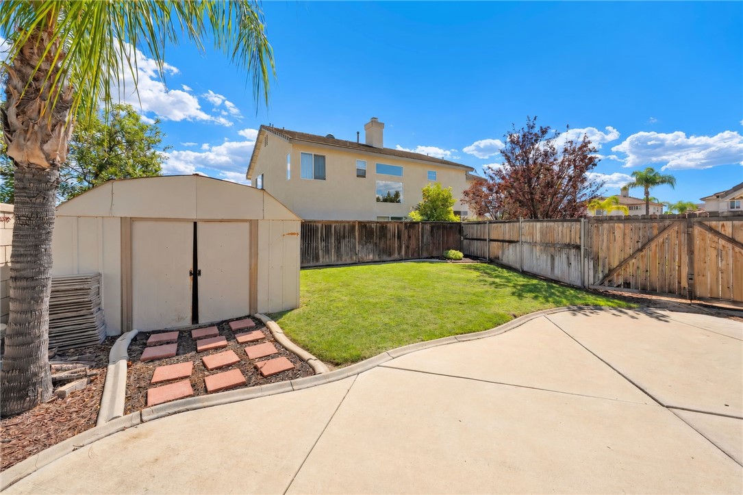 26840 Redwood Property Photo 5