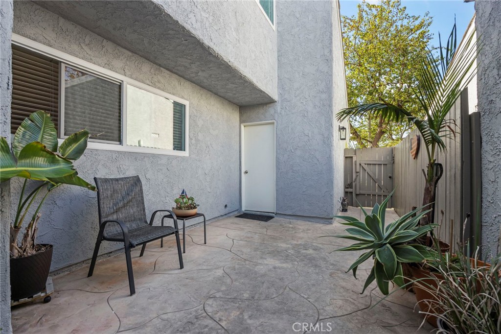 466 Broderick Way Property Photo 5