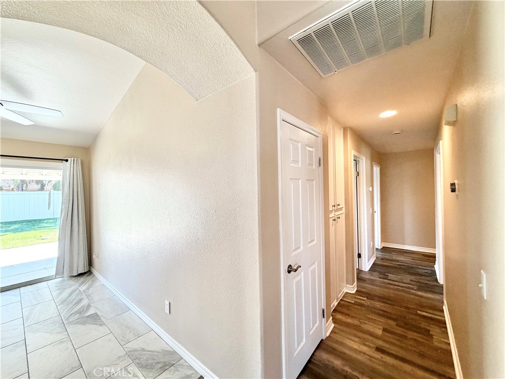 31285 Hamburg Circle Property Photo 14