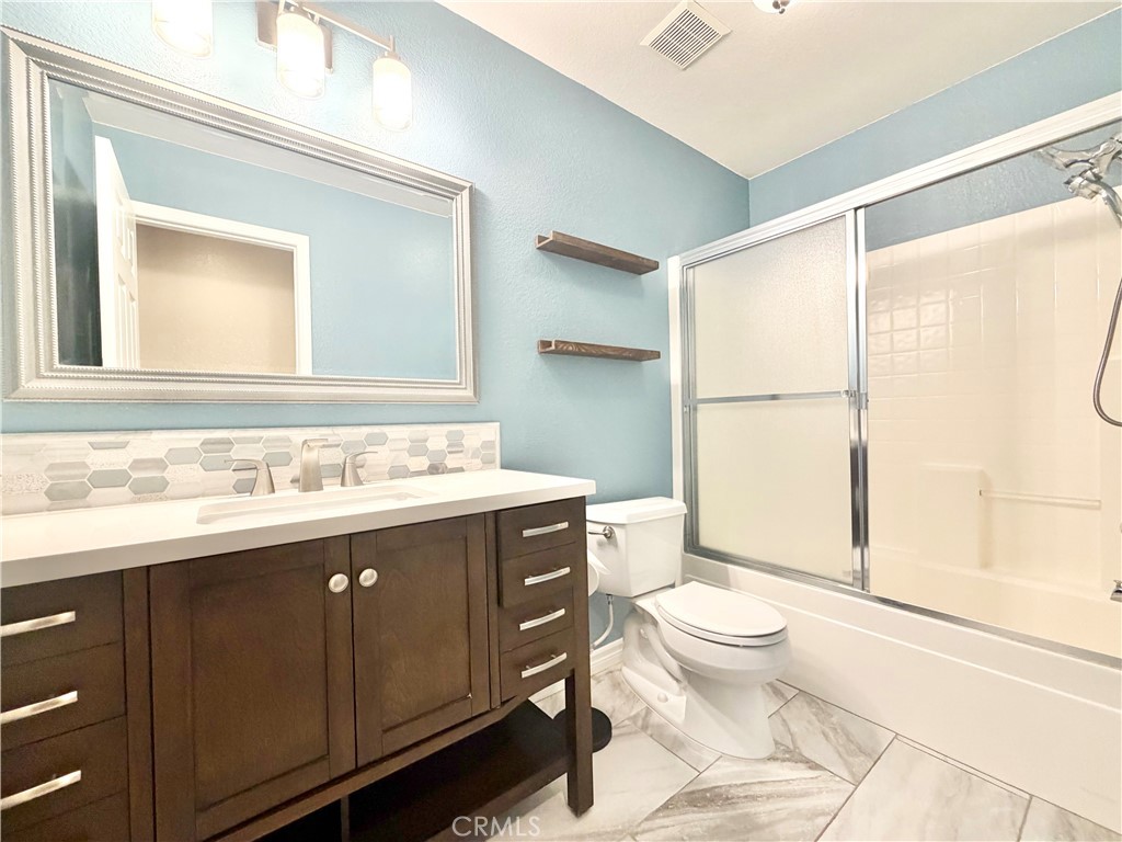 31285 Hamburg Circle Property Photo 24