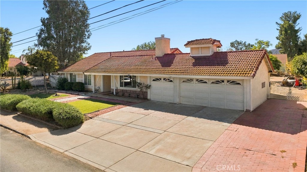 21465 Walnut Property Photo 38