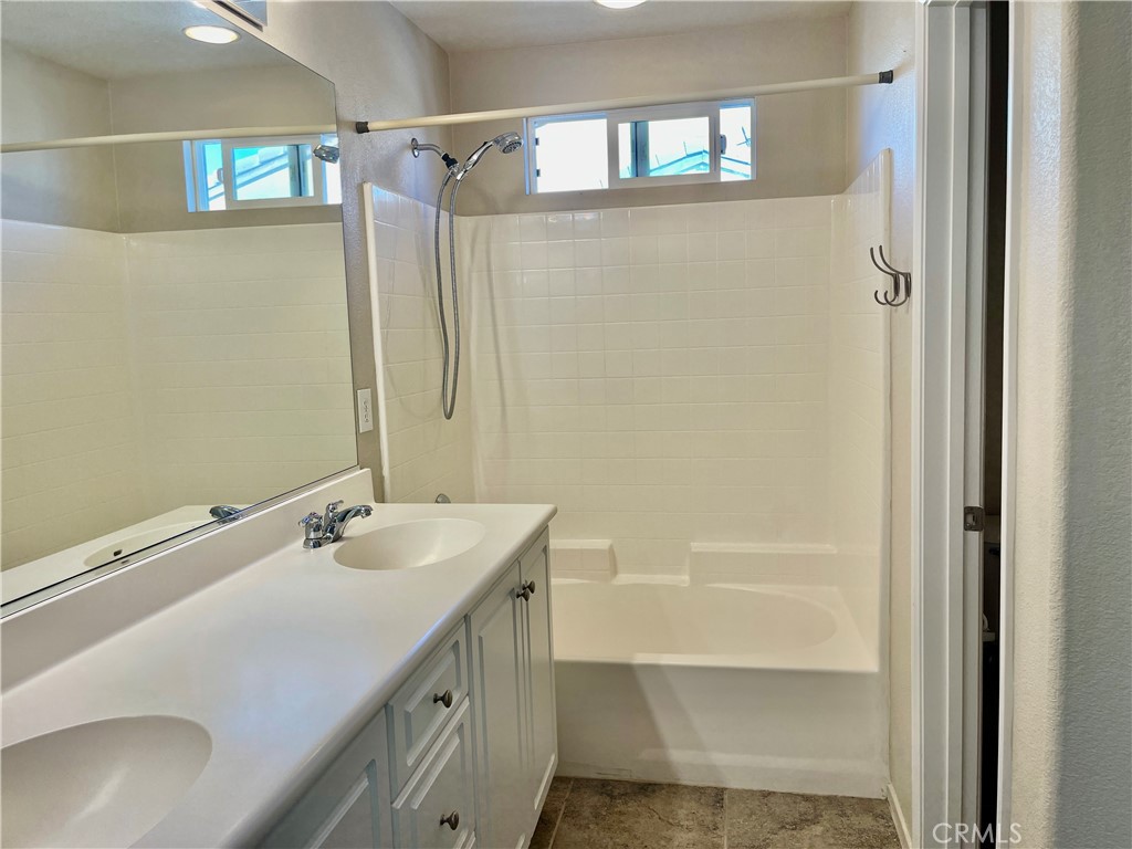 41716 Timberwood 1 Property Photo 15