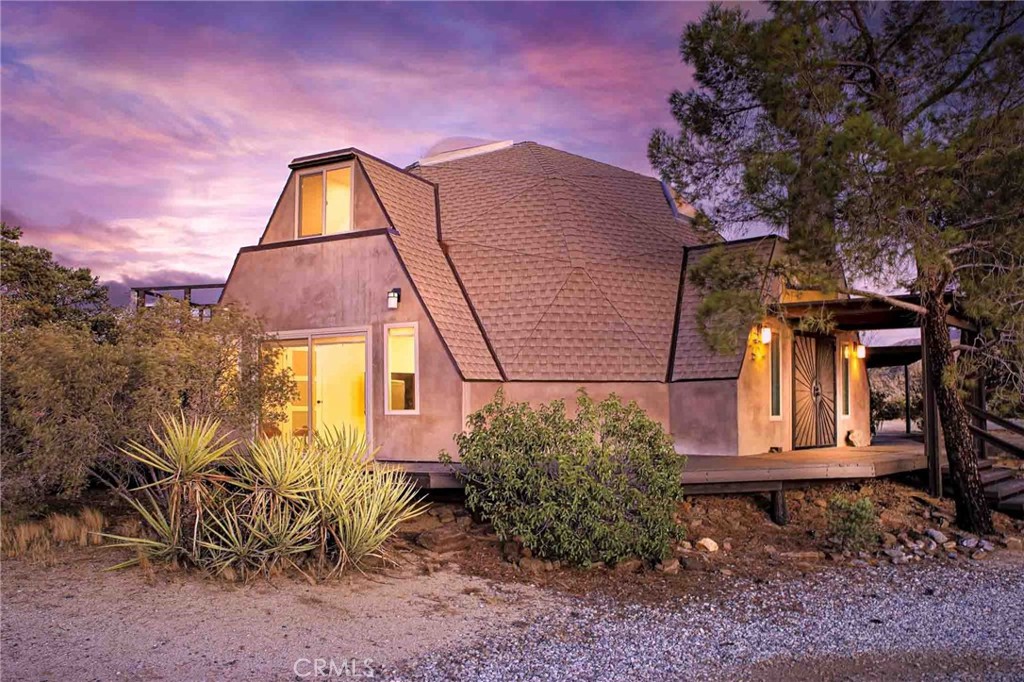 70075 Linda Vista Property Photo 2