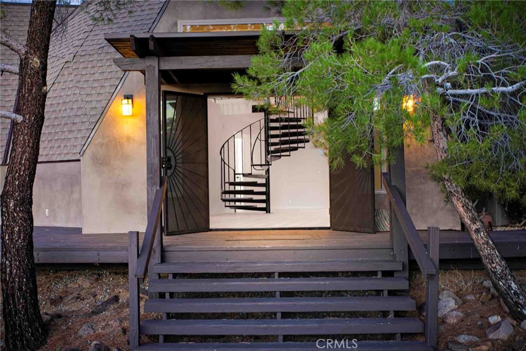 70075 Linda Vista Property Photo 3