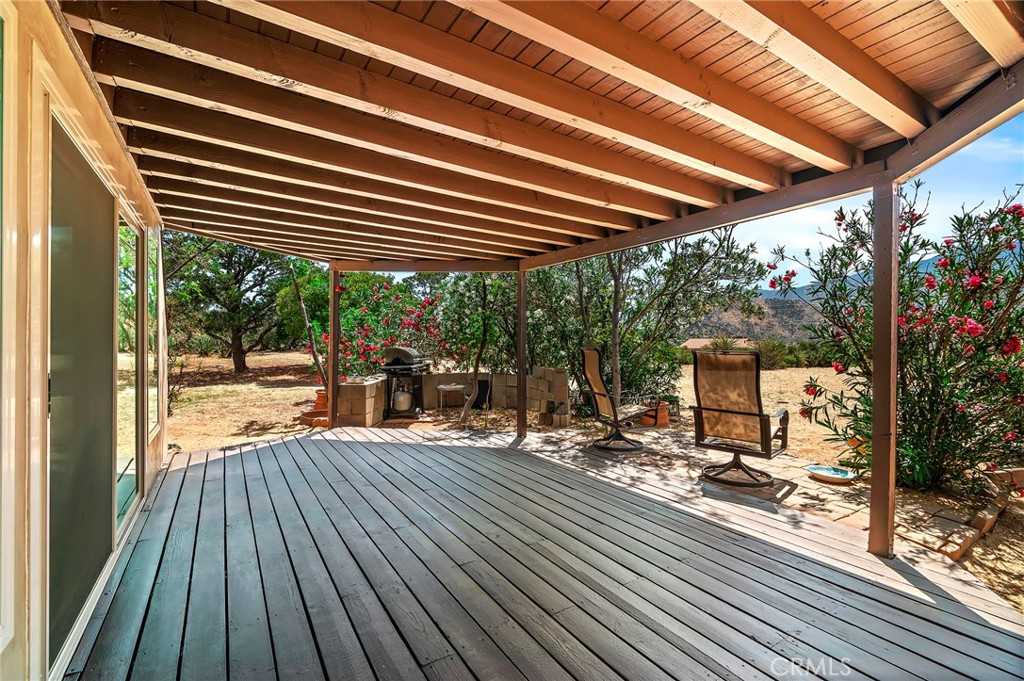70075 Linda Vista Property Photo 10