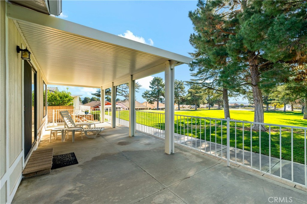 10795 Cherry Hills Property Photo 3