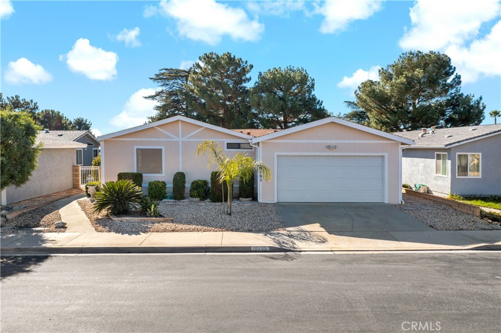 10795 Cherry Hills Property Photo 5