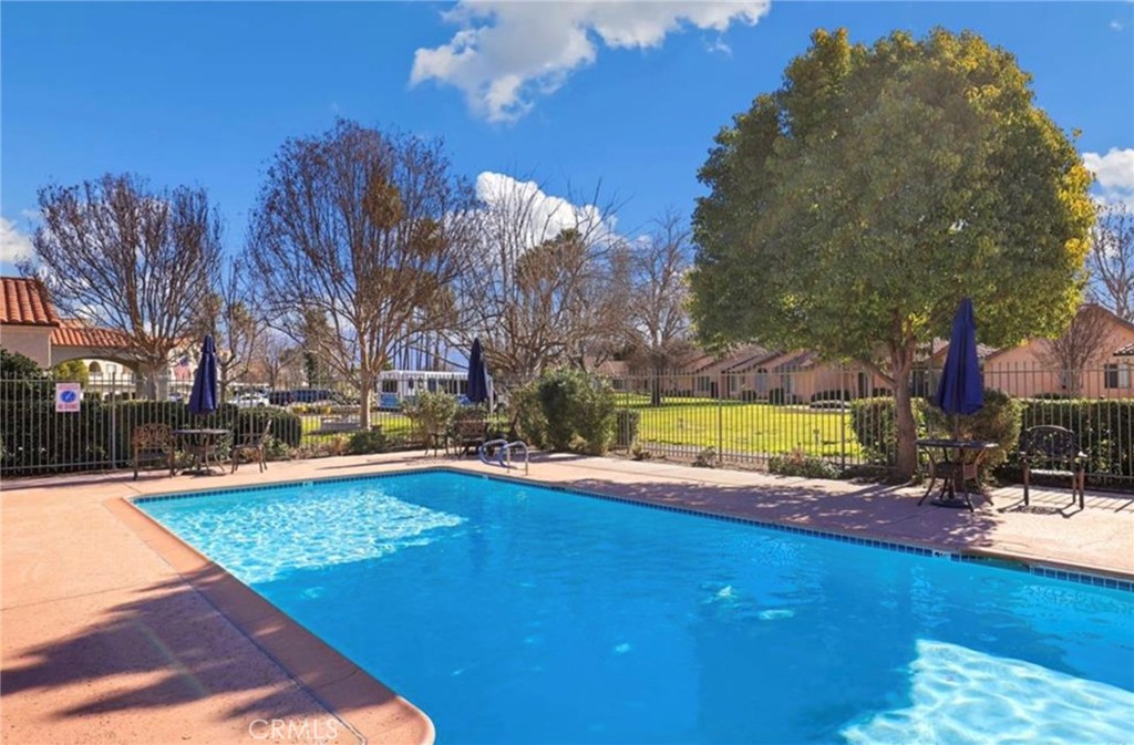 1060 Clubhouse Property Photo 4