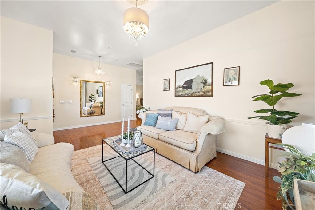 23711 California Avenue Property Photo 6