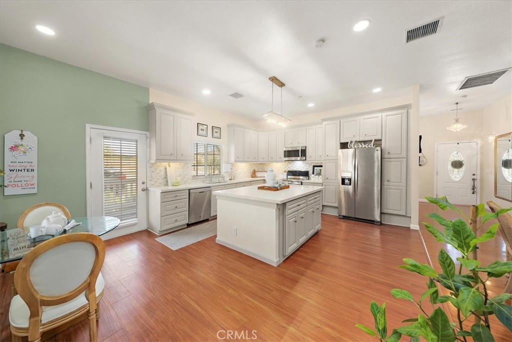 23711 California Avenue Property Photo 12