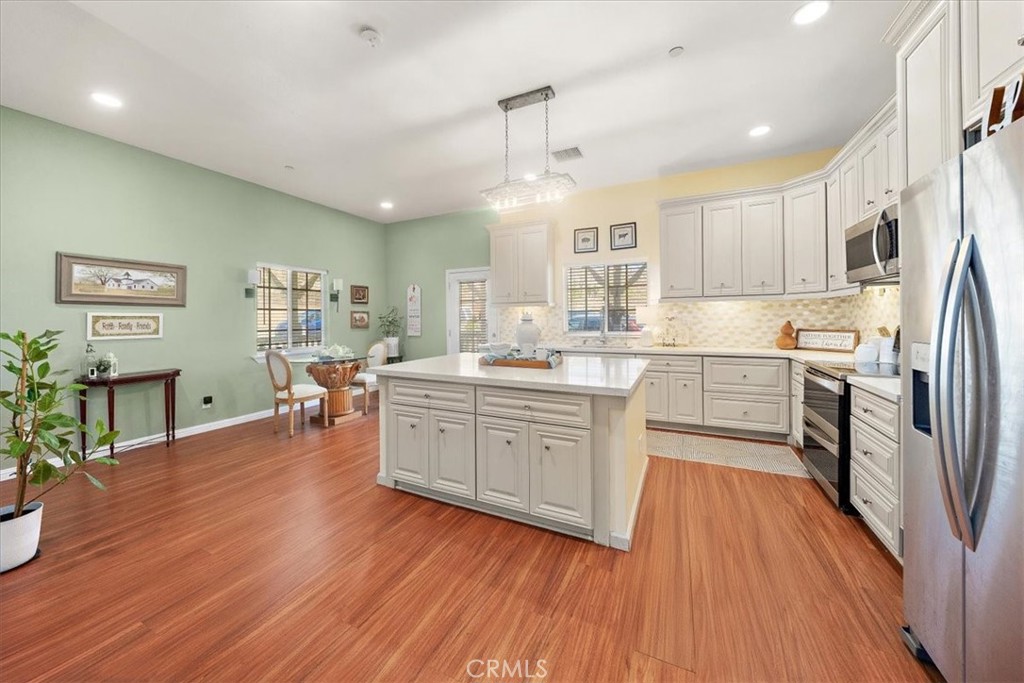 23711 California Avenue Property Photo 14