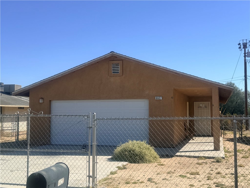 6627 Smoketree Property Photo 2