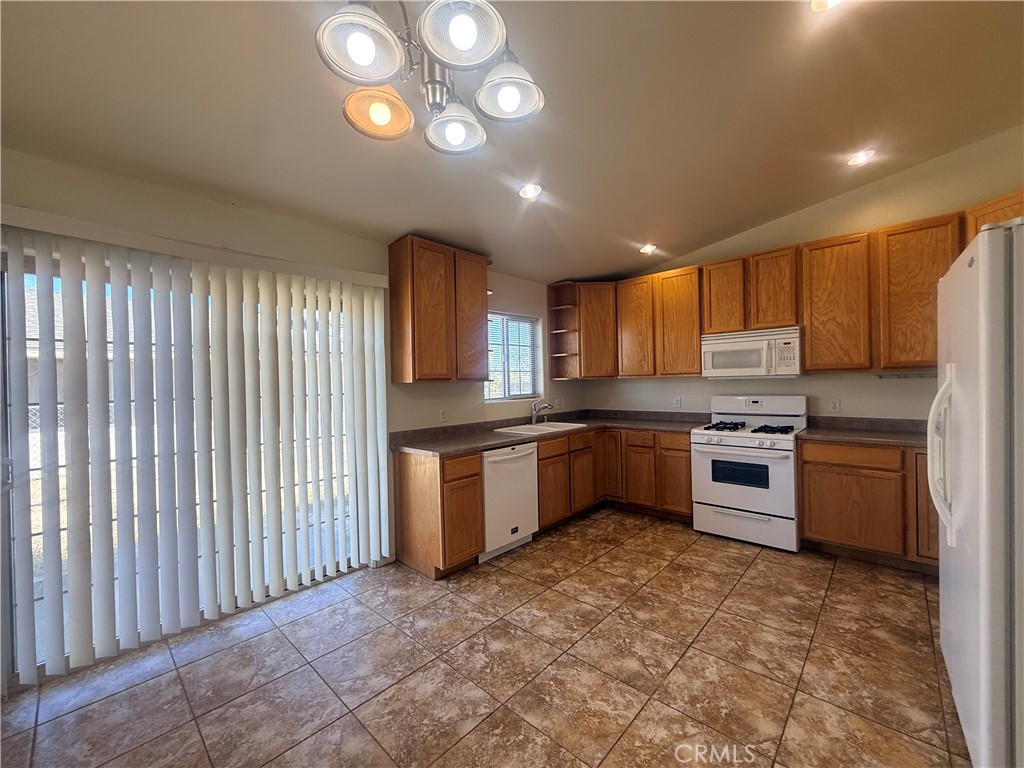 6627 Smoketree Property Photo 7