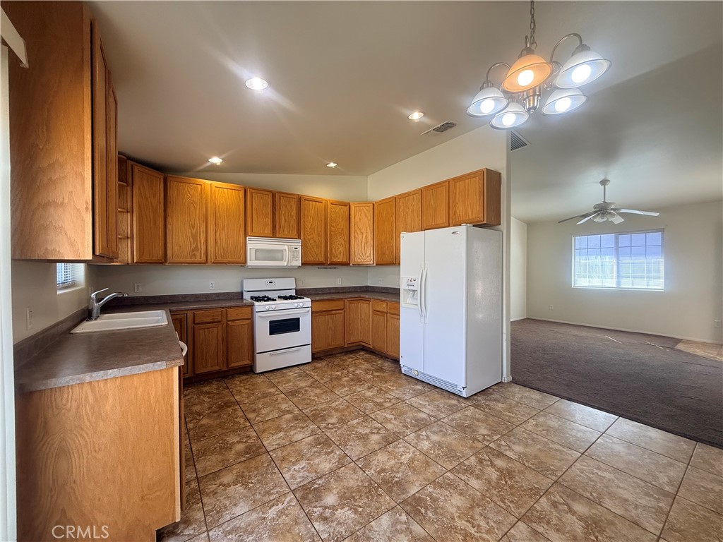 6627 Smoketree Property Photo 8