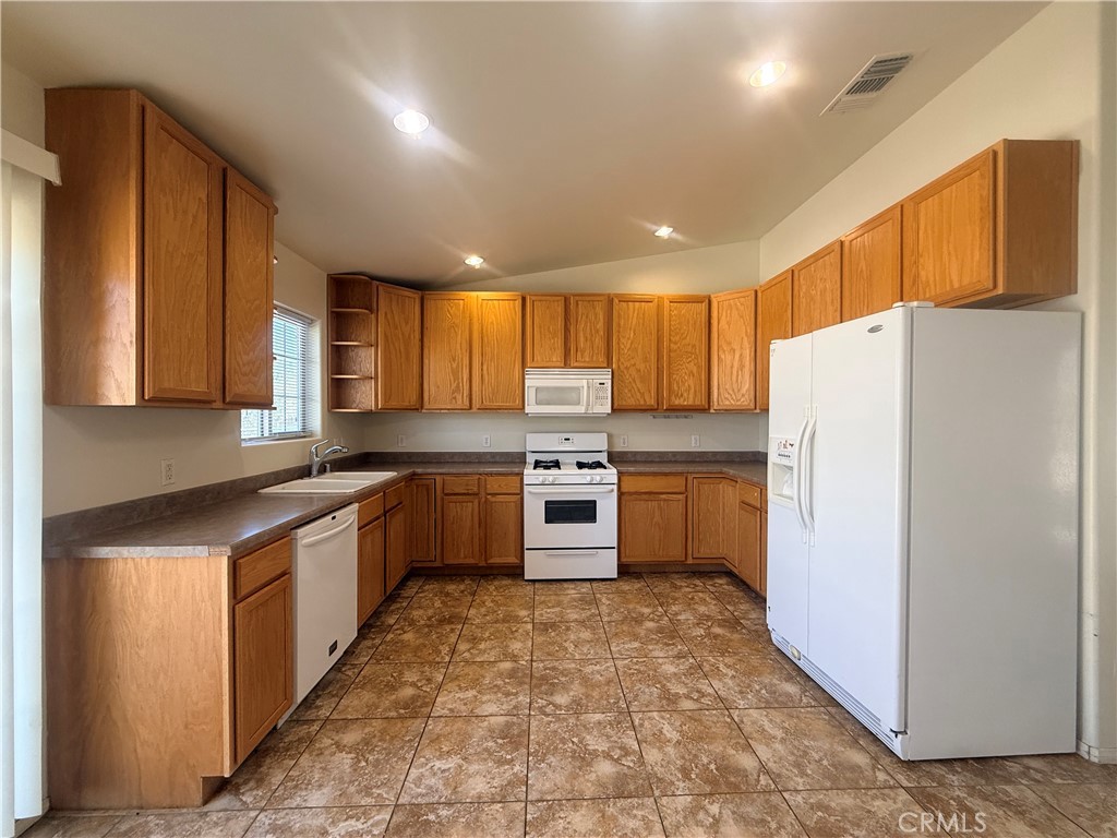 6627 Smoketree Property Photo 9