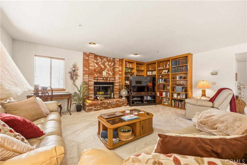 13720 White Sail Property Photo 9