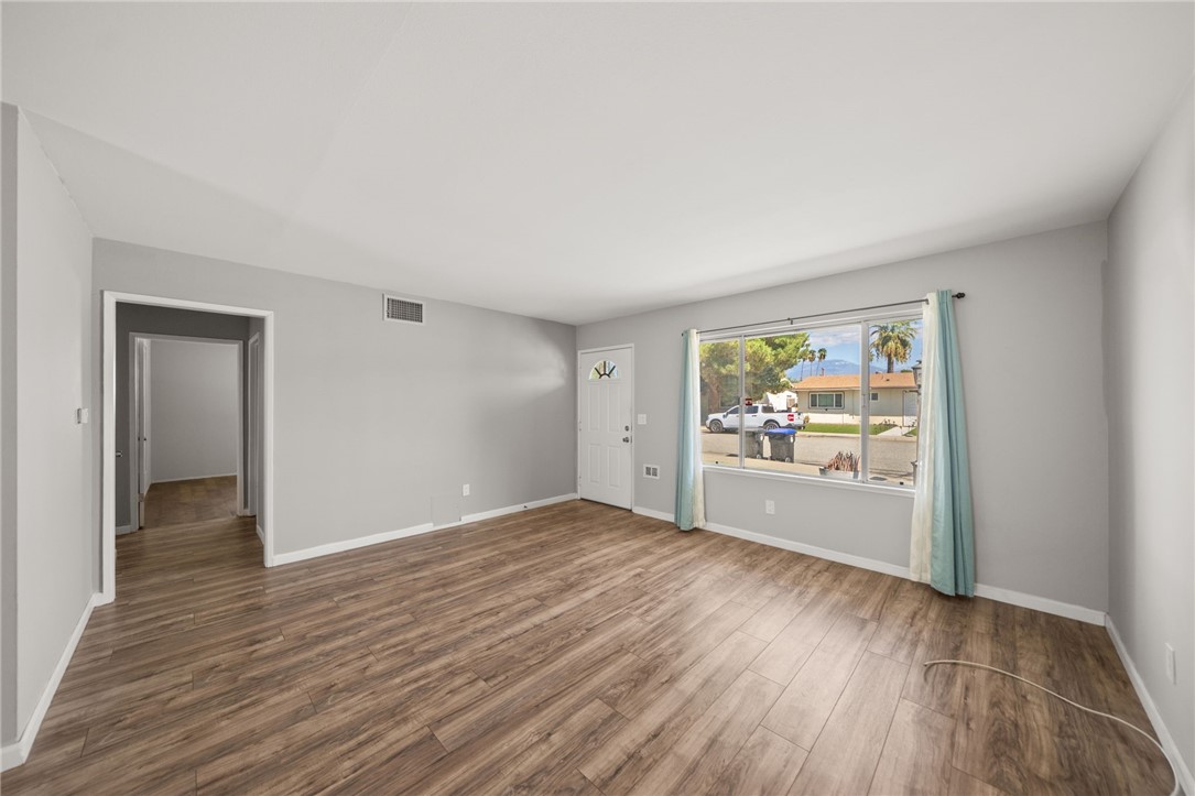 811 S Alessandro Property Photo 7