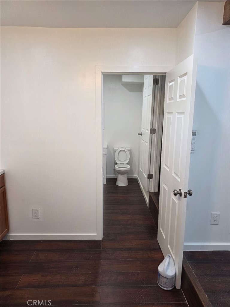979 Venus Way B Property Photo 1
