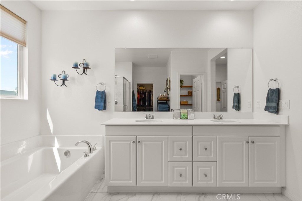 30290 Roebuck Court Property Photo 17