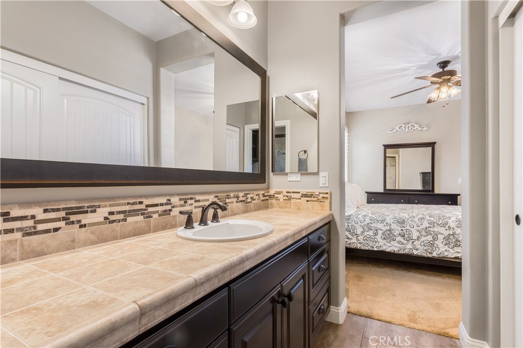34581 Collier Falls Court Property Photo 32