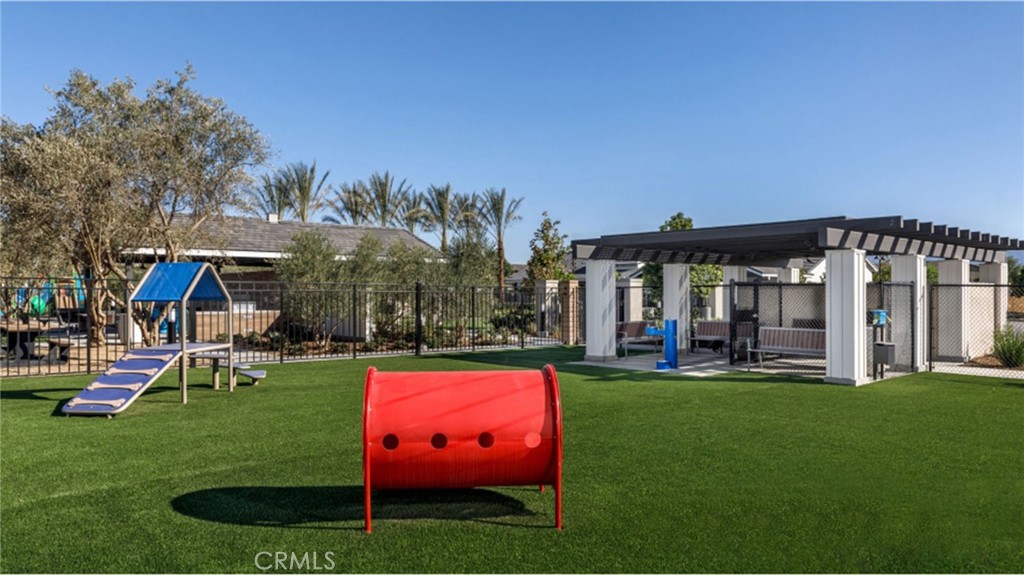 8350 Toyon Street Property Photo 31