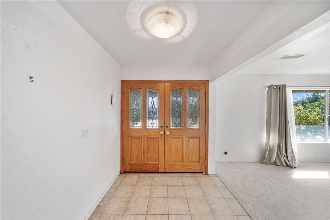 1330 Eaton Property Photo 5
