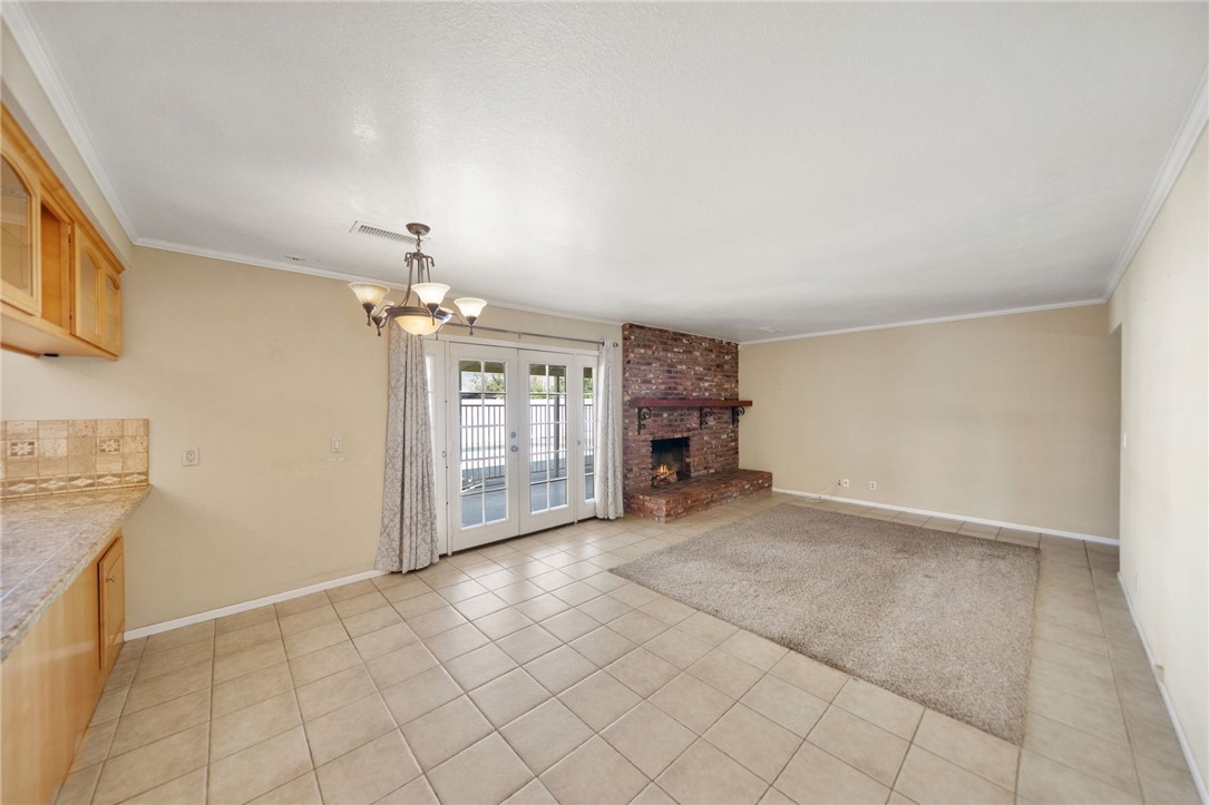1330 Eaton Property Photo 10