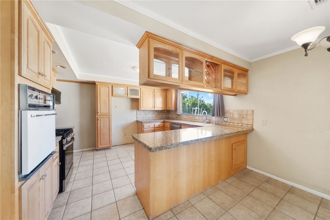 1330 Eaton Property Photo 13