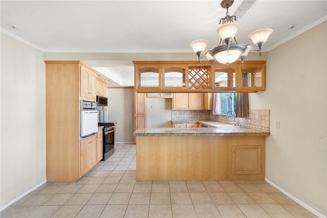 1330 Eaton Property Photo 14