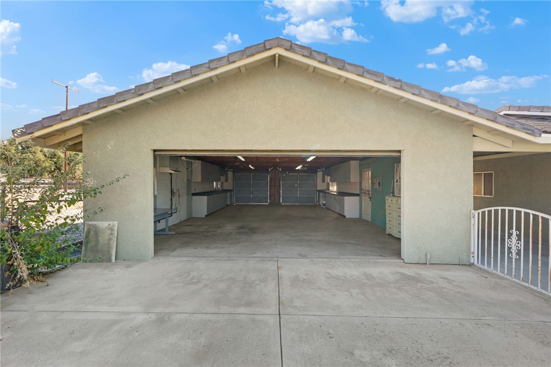 1330 Eaton Property Photo 29