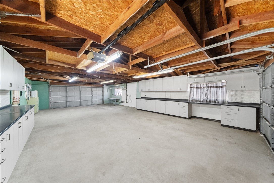 1330 Eaton Property Photo 32