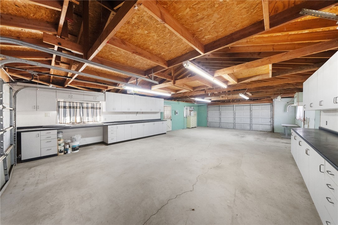 1330 Eaton Property Photo 33