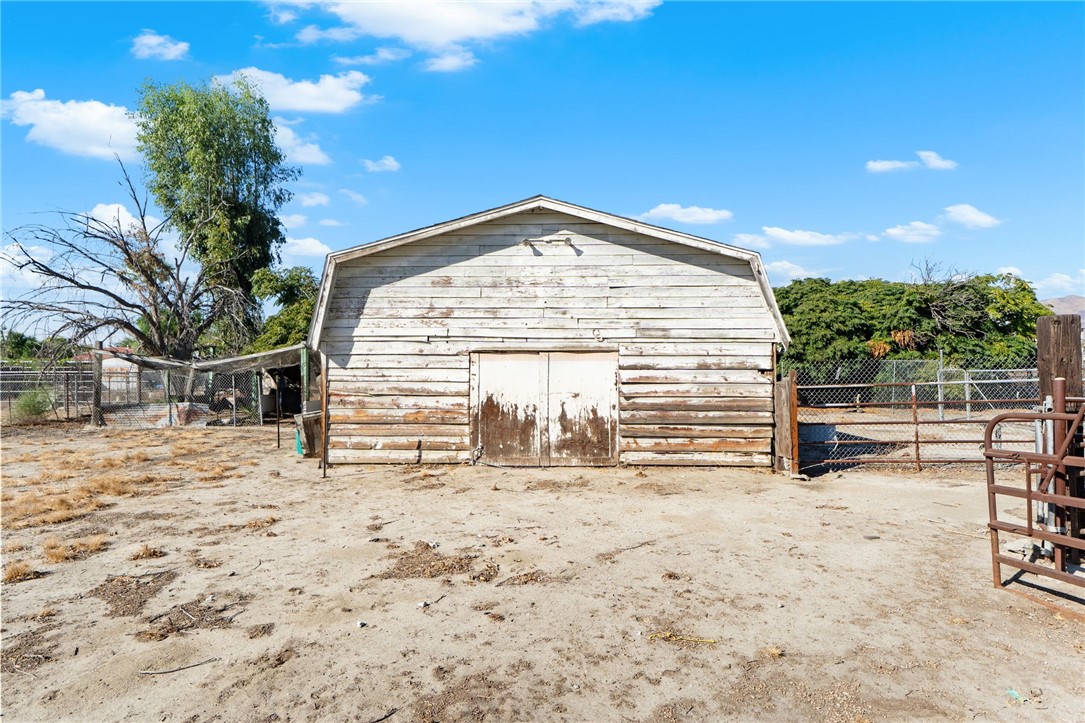 1330 Eaton Property Photo 37