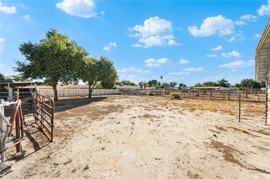 1330 Eaton Property Photo 39