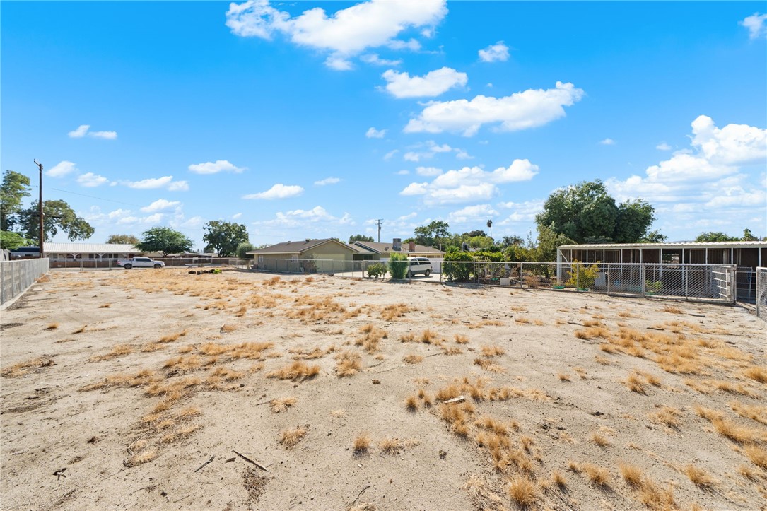 1330 Eaton Property Photo 40