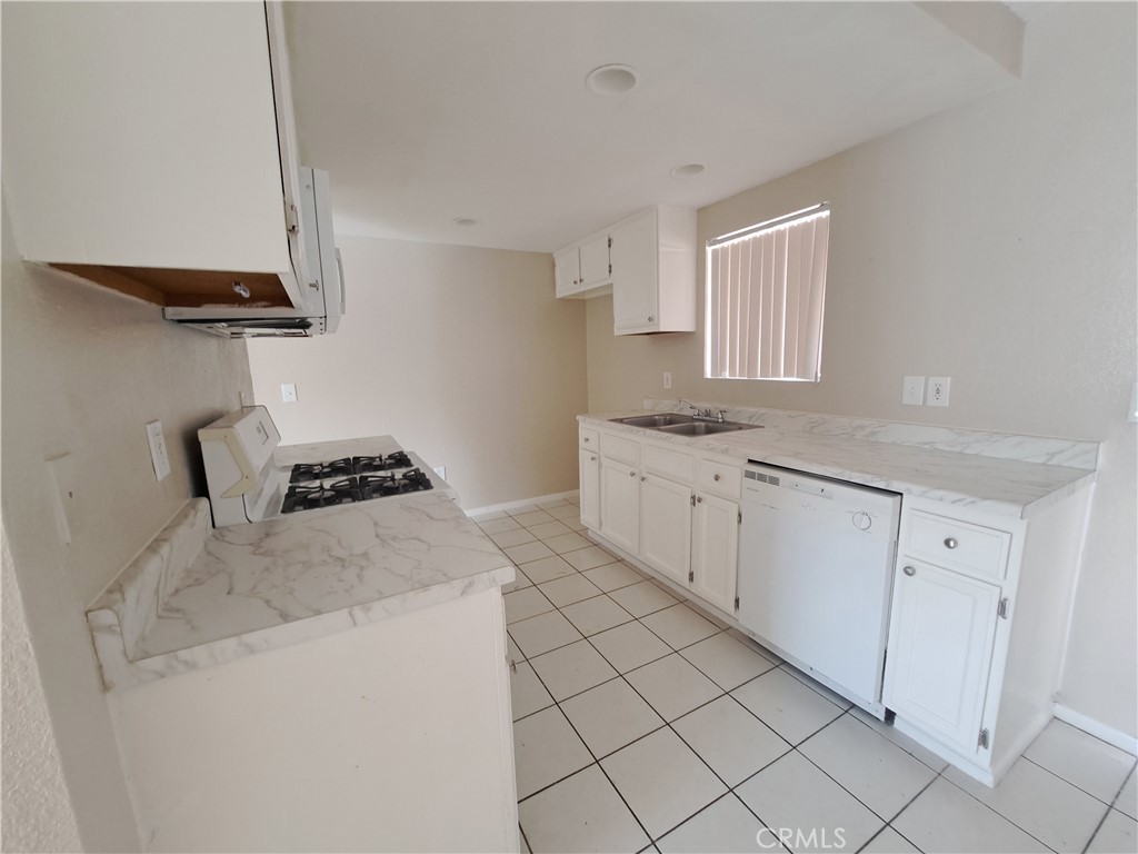 12222 Kiowa Road 3 Property Photo 6