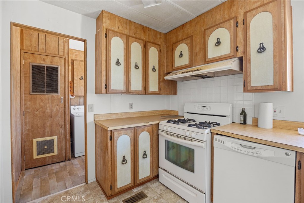 1304 Lodgepole Drive Property Photo 13