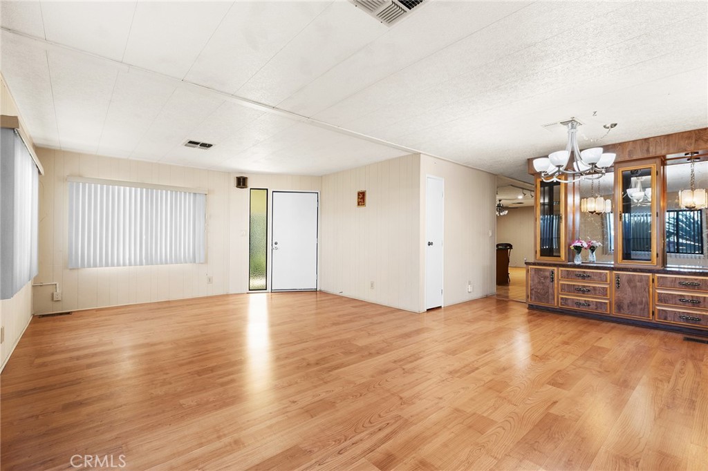 601 N Kirby 534 Property Photo 11