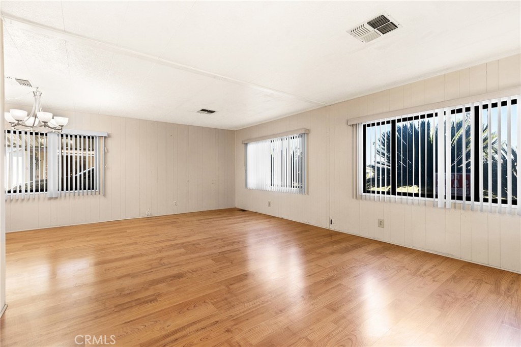 601 N Kirby 534 Property Photo 12