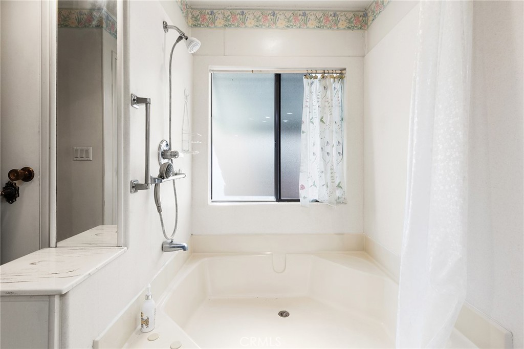 601 N Kirby 534 Property Photo 29