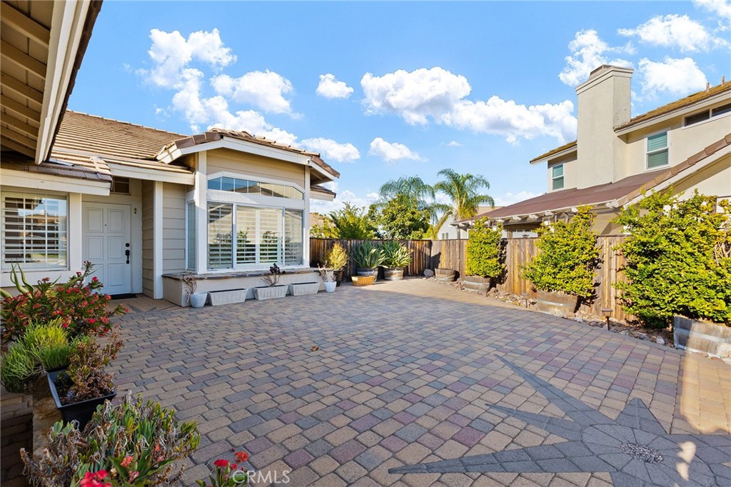 25586 Corte Colina Property Photo 6