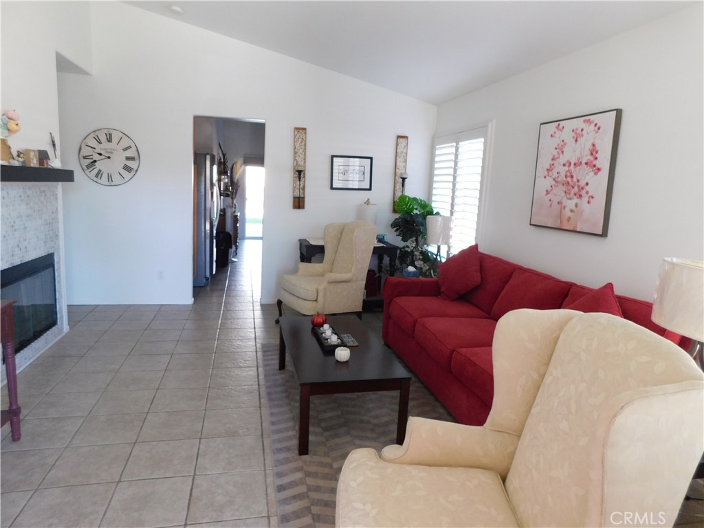 36975 Red Oak Property Photo 4