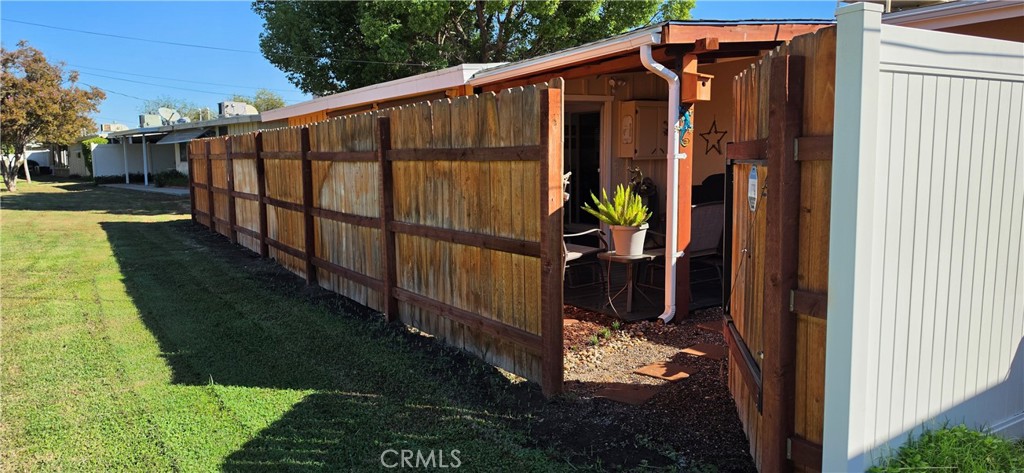 28167 Pebble Beach Drive Property Photo 21