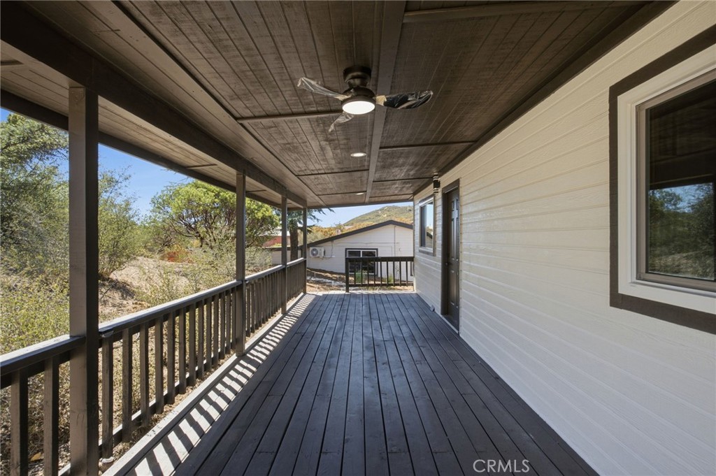 38080 Ribbonwood Lane Property Photo 4