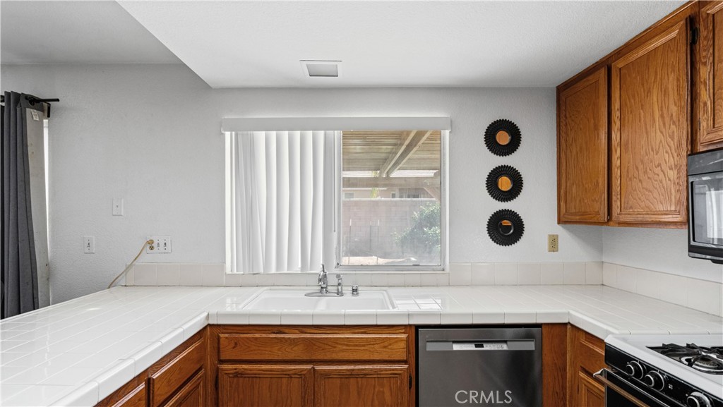 29680 Brookfield Property Photo 8