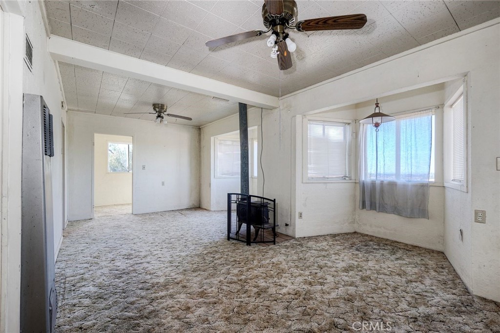 9377 Crest Property Photo 7
